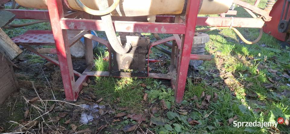 Sprzedam opryskiwacz 300l Łysaków