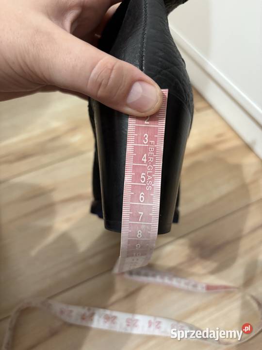 Czarne skórzane botki botki na słupku sztyblety Legionowo