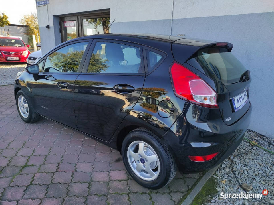 Ford Fiesta FL Nawigacja Tempomat LED alu klima Rok produkcji 2016 sprzedam