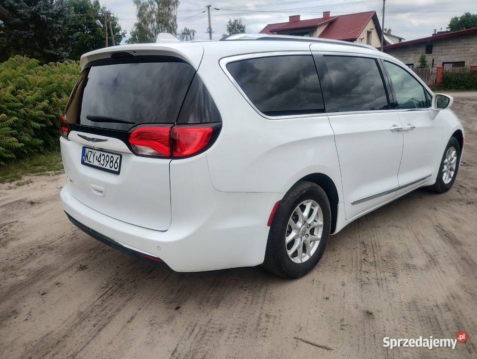 Chrysler Pacifica Touring L mazowieckie Olszanka