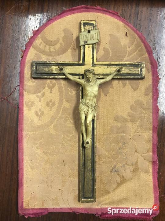 Krzyż na dykcie w materiale ANTYK sprzedam