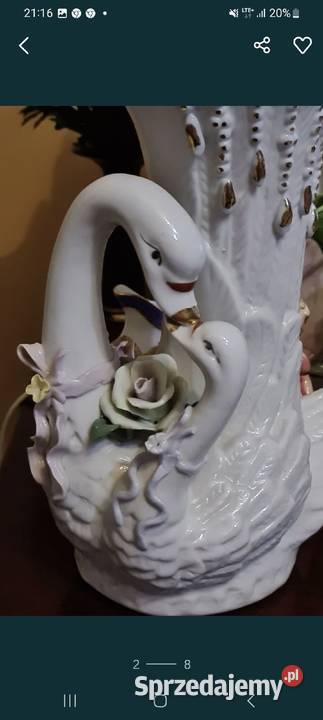 Porcelanowy wazon łabądki Przasnysz