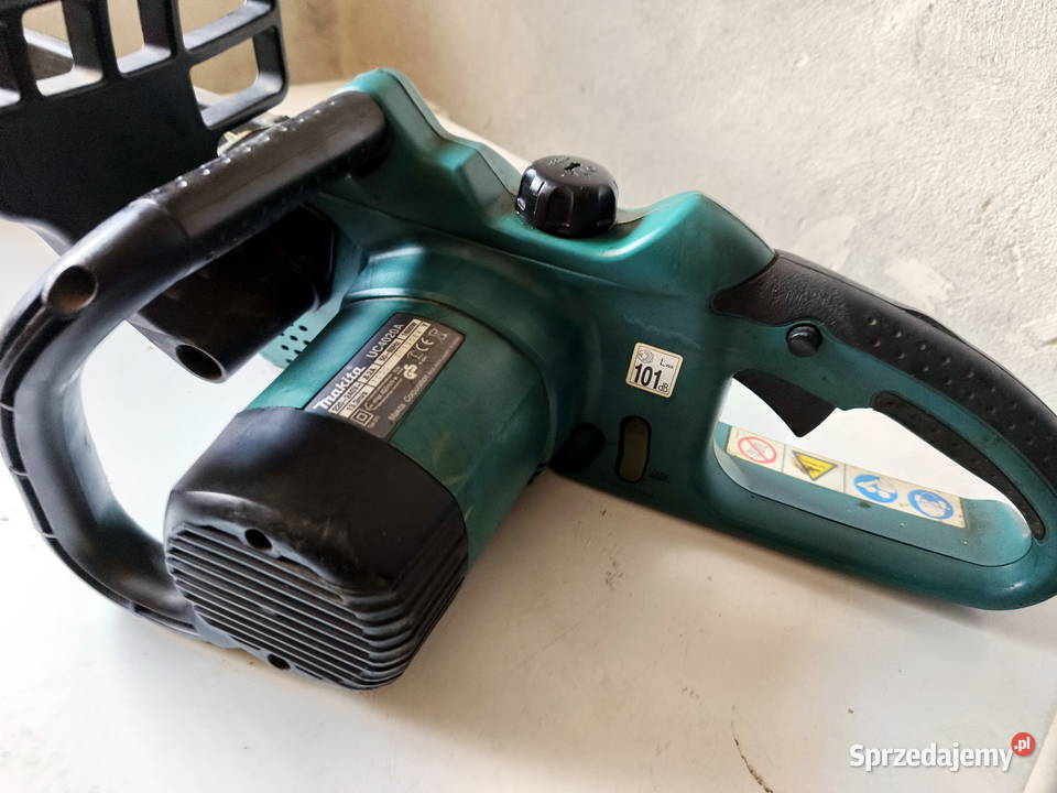 Piła łańcuchowa Makita UC4020A 1800W 40