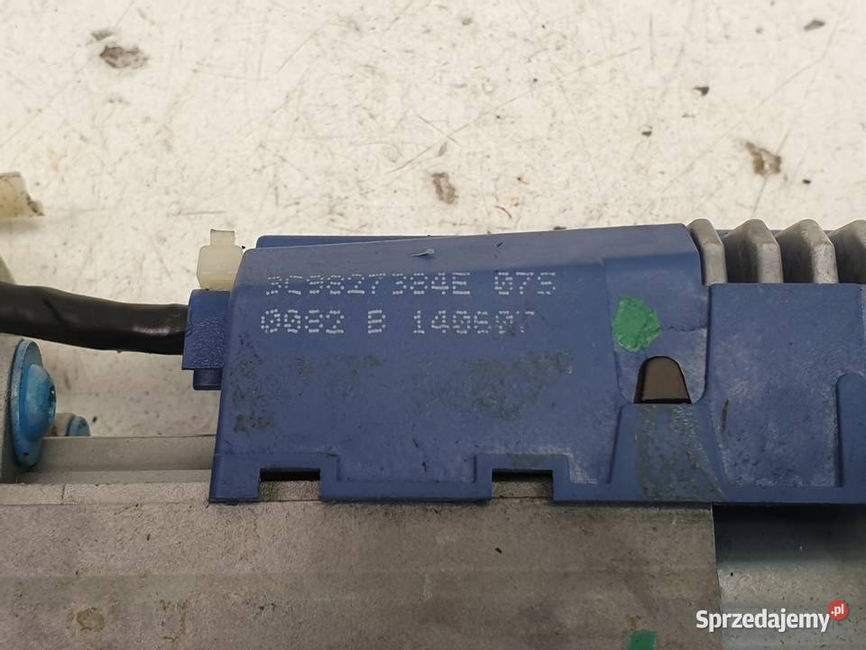 VW Passat B6 KOMBI SIŁOWNIK KLAPY prawy