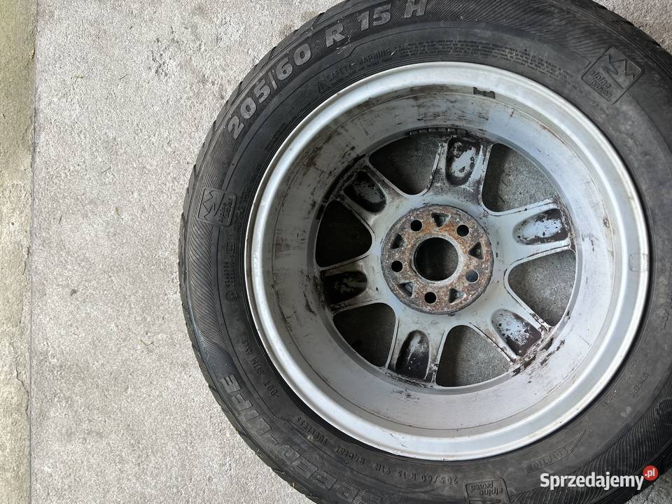 Felgi 15 Audi Średnica 15" Nowe Kiejkuty