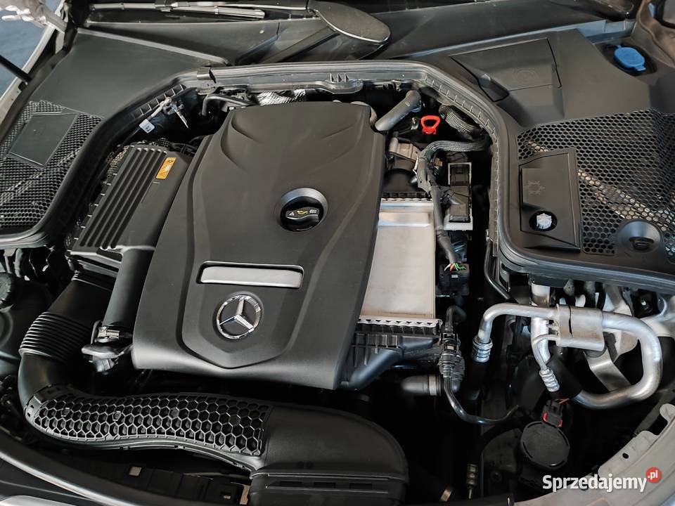 Mercedes Benz C 180 AMG przebieg 25000 benzyna Kawęczyn
