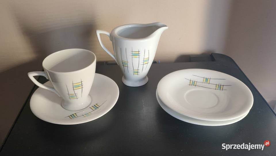 filiżanka spodeczki i mlecznik porcelana