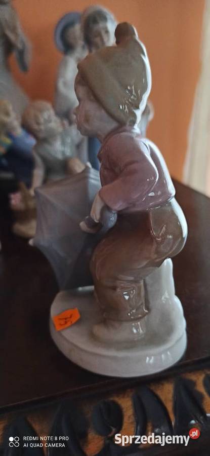 Figurka dziewczynka z kaczuszkami Gdańsk