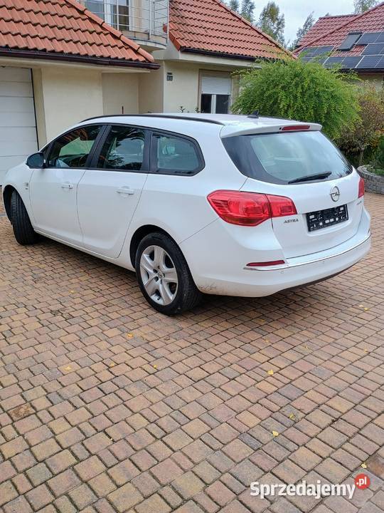Opel Astra 16 CDTI 2014r Poznań sprzedam