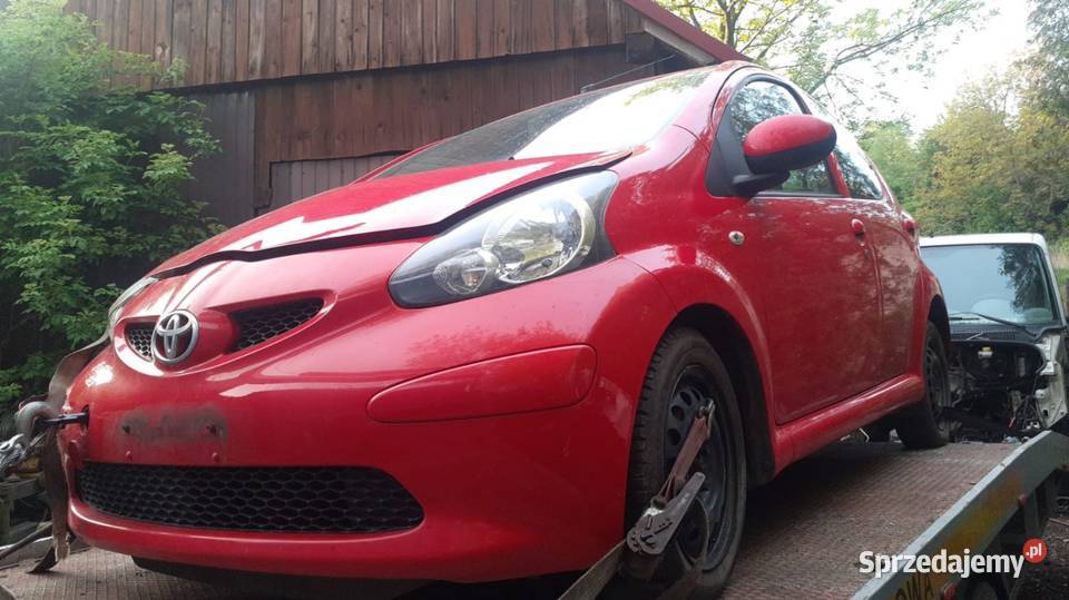 Części toyota aygo drzwi des maska błotnik klapa osobowe Karoseria Kraków sprzedam