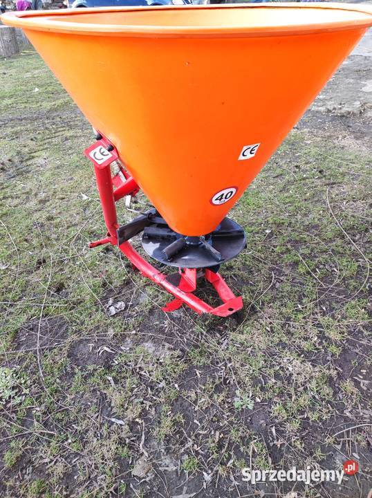 Rozsiewacz do nawozu Lejek 300L