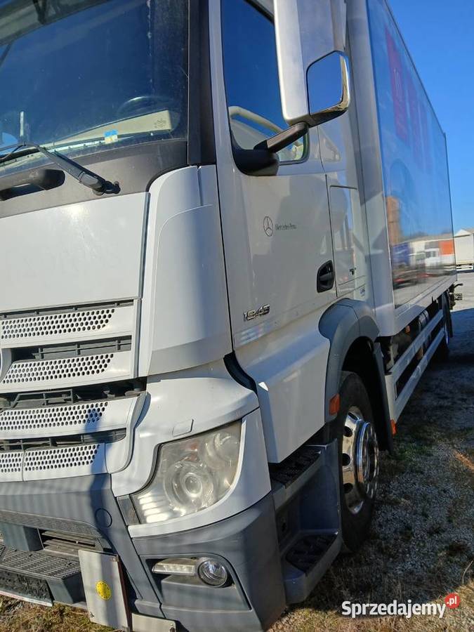 Mercedes Actros 1843 kontener sypialna kabina Warszawa