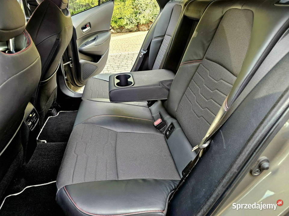 Toyota Corolla 20 Hybrid 184 Full Wersja gniazdo AUX Zagnańsk sprzedam