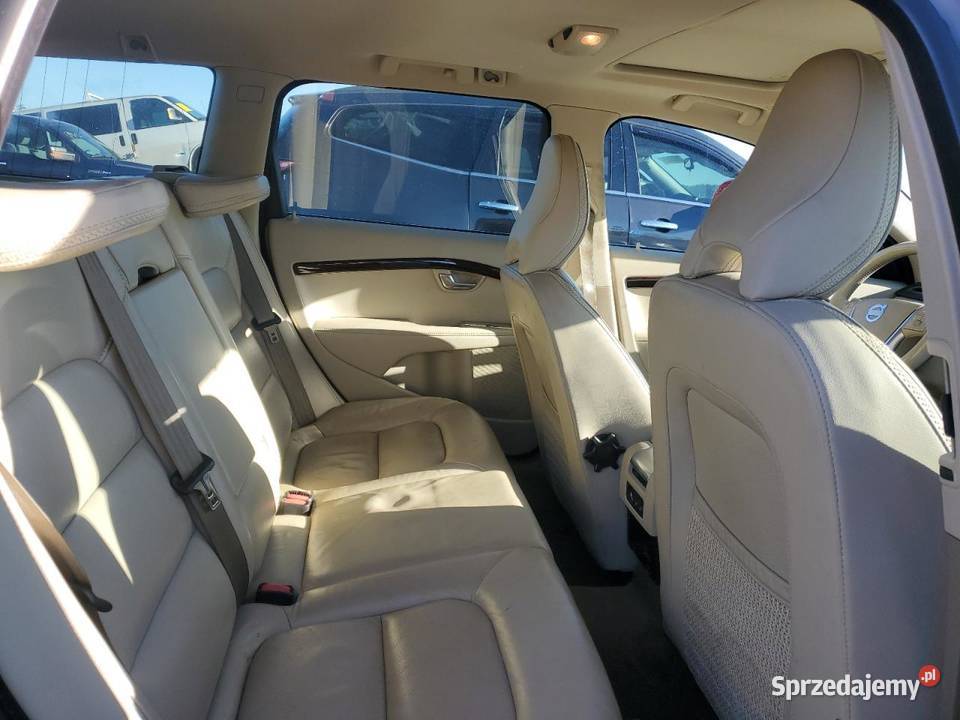 Kompletne wnętrze Volvo XC70 2013r