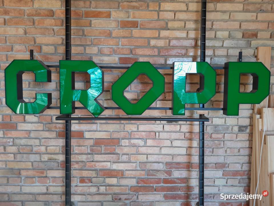 Logotyp reklama kaseton baner led cropp małopolskie Gorlice