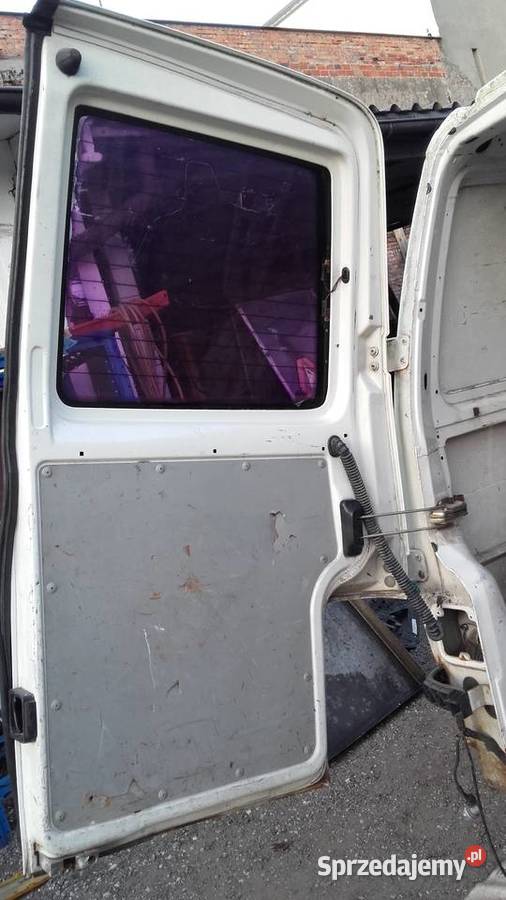 Drzwi skrzydełkowe tył Volkswagen T4 tylne 2002r dostawcze sprzedam