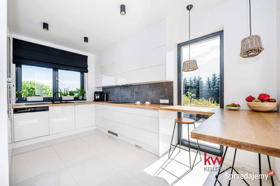 Dom wolnostojący 300m2 Mrowino Sprzedaż wielkopolskie sprzedam