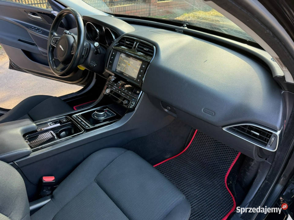 Jaguar XE 20 180 Navi Led Zarejestrowany w Przeźmierowo sprzedam