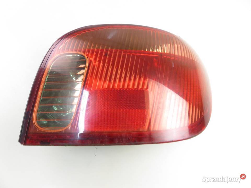LAMPA PRAWA TYLNA TOYOTA YARIS I P1 małopolskie
