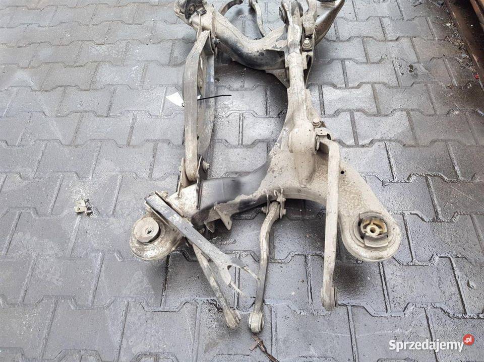 BELKA SANKI TYŁ MERCEDES SL R230