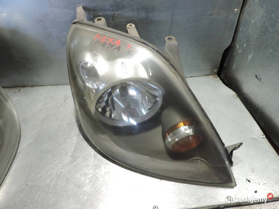 FORD FIESTA MK6 LIFT REFLEKTOR LAMPA PRAWY PRZÓD Nowy Sącz