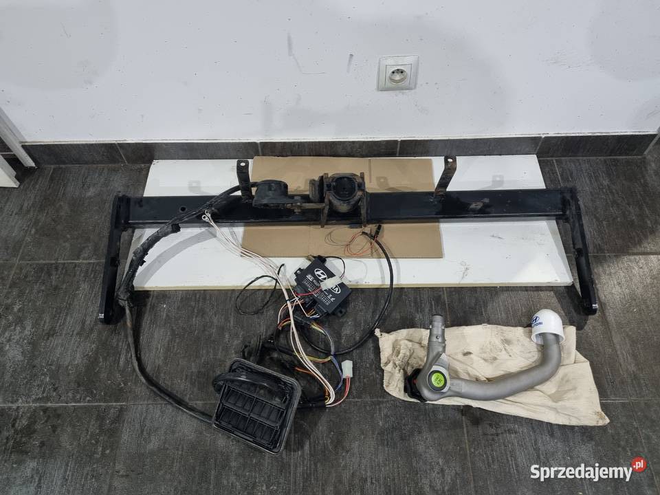 HAK HOLOWNICZY HYUNDAI TUCSON III 1521 Skierniewice sprzedam