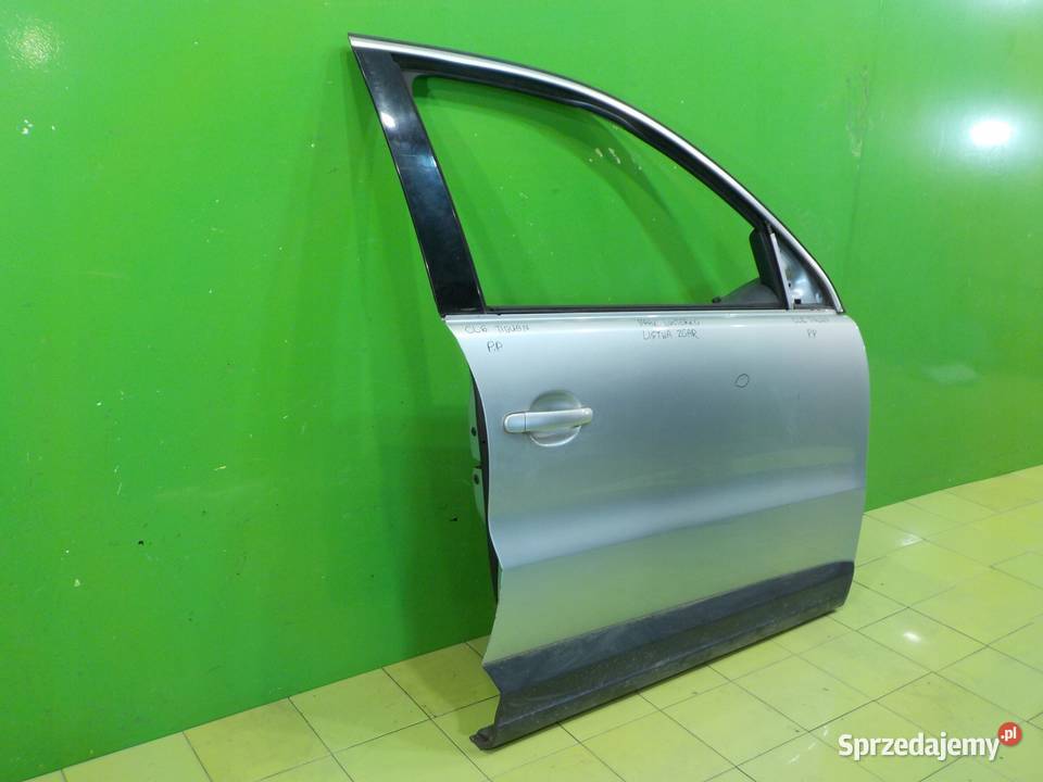 VW TIGUAN I 14 TSI 08r 5D drzwi prawe przod Drzwi Suków