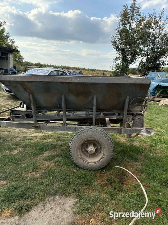 Rozsiewacz wapna rcw 1 Olechów Nowy