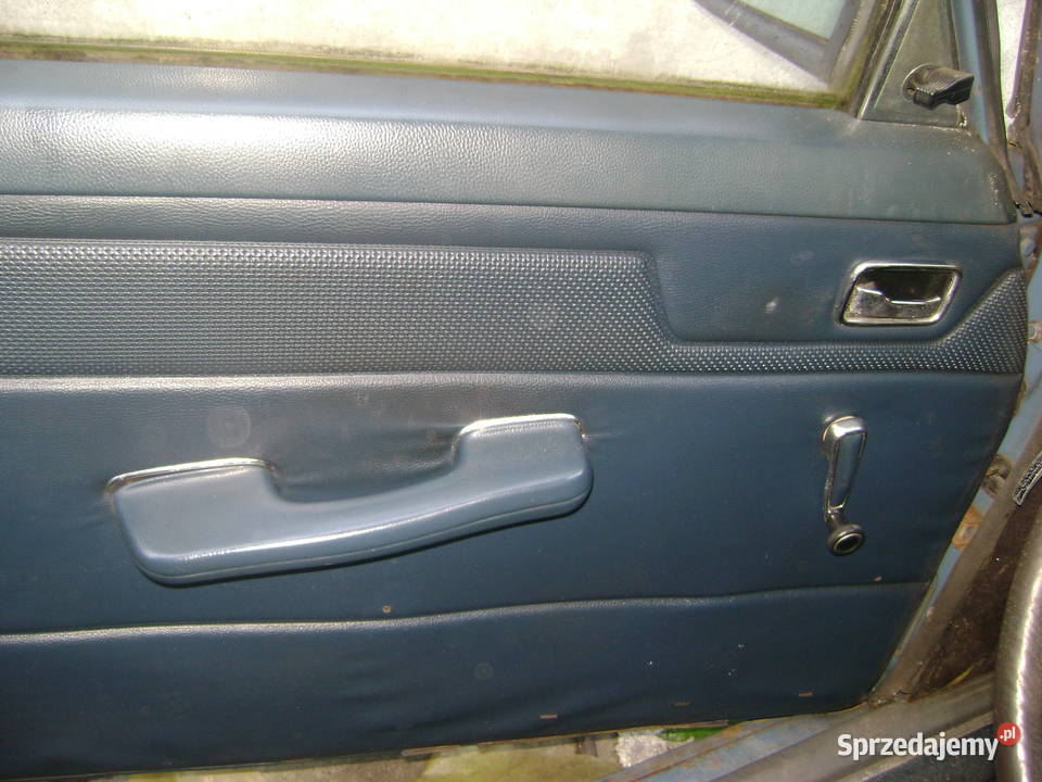 mercedes w114 w115 deski rozdzielcze, konsole