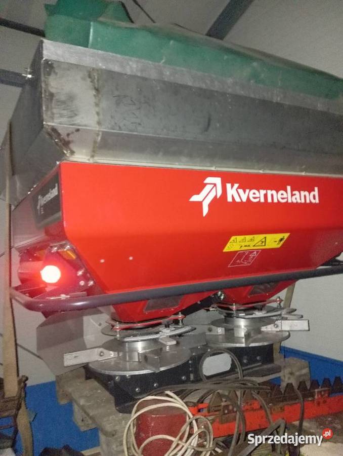 Rozsiewacz nawozów kverneland sprzedam Groblice