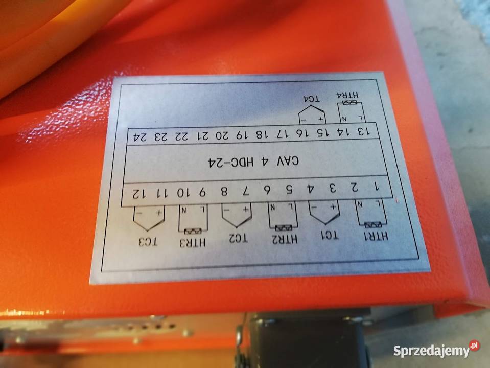 Regulator temperatury gorących kanałów 4 strefy Produkcja