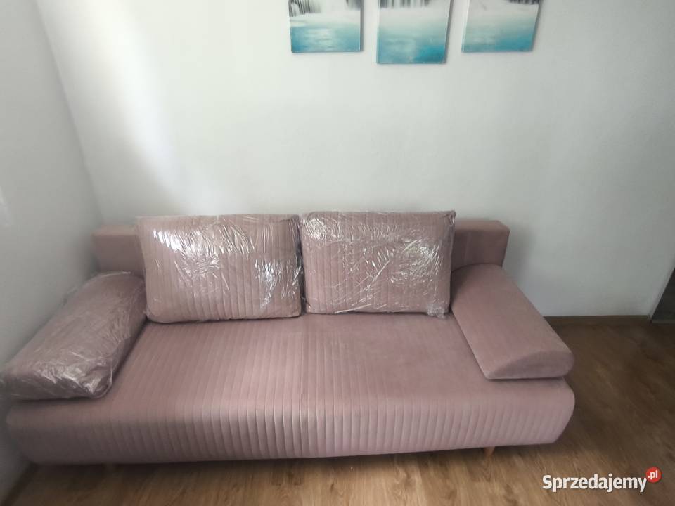 Kanapa z możliwością spania pudrowy róż stanie Mstów