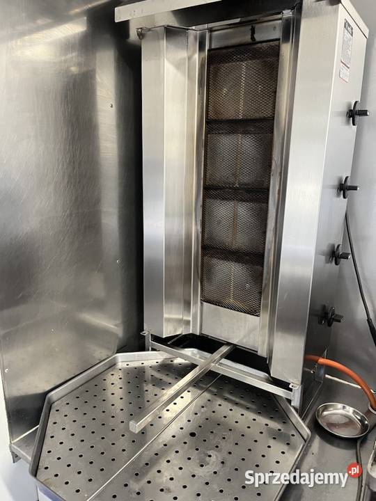 Przyczepa gastronomiczna z pełnym wyposażeniem Mogilany