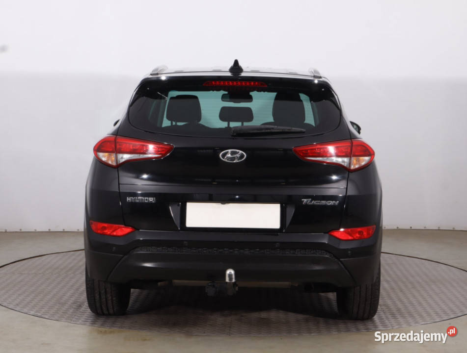 Hyundai Tucson 17 CRDi czujnik parkowania