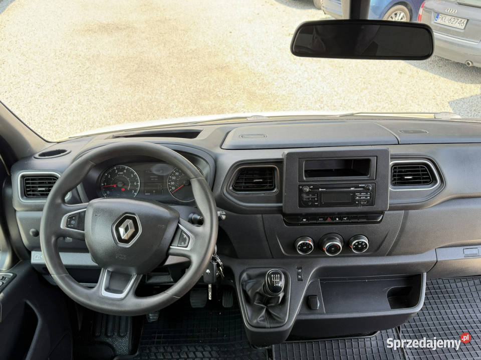 Renault Master L2H2 średniak 7osobowy lift