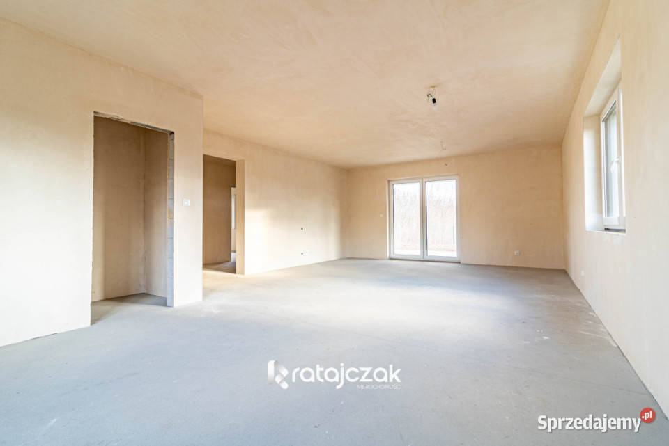 sprzedaży domu wolnostojącego 180m2 Kłodawa
