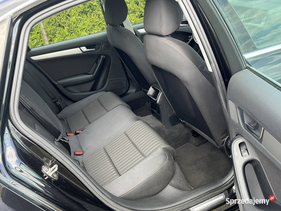 Audi A4 B8 Sedan 20 tdi 143 Navi Brzeg sprzedam
