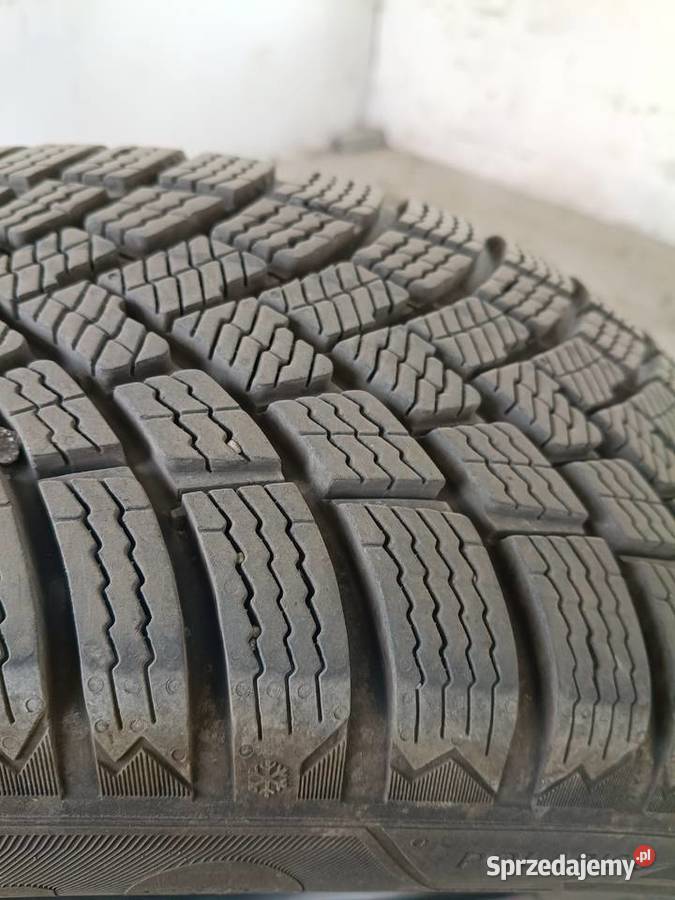 Sprzedam opony zimowe Barum Polaris 6 20560 R16 Kłodawa