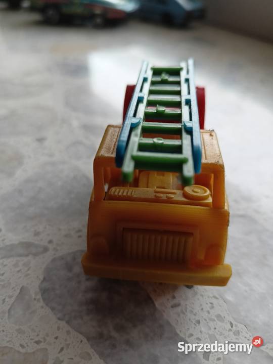 Zabawka PRL kioskowiec Samochody i pojazdy Rzeszów