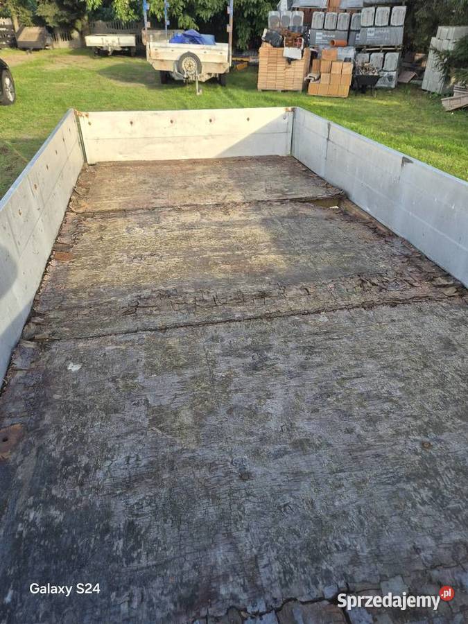 Przyczepka samochodowa platforma 38x175 burtowe wielkopolskie Stara Kaźmierka sprzedam