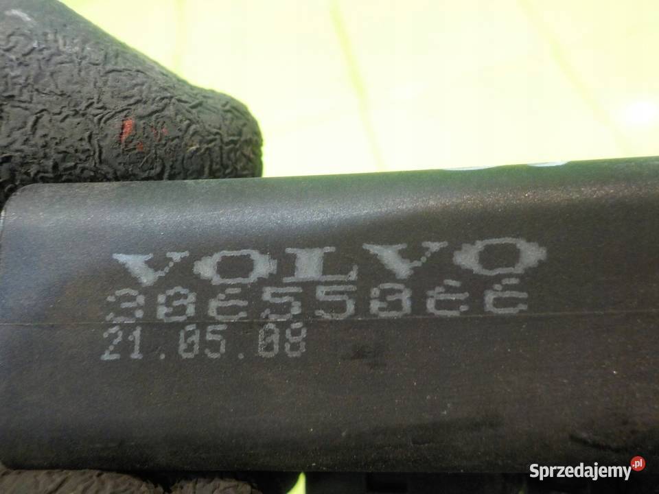 VOLVO S80 II 24 D5 08r 4D spryskiwacz lampy lewy