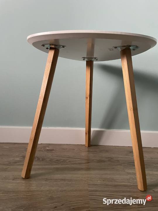 Stolik kawowy biały skandynawski 40x40 na 3 40cm Brodnica sprzedam