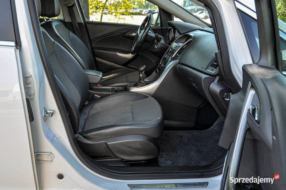 Opel Astra 17CDTI 2011 r Rok produkcji 2011 dolnośląskie Wrocław