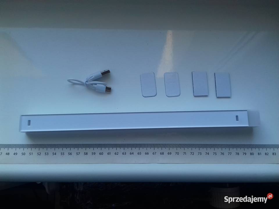 Lampka LED na czujnik ruchu i jasności 30 biały