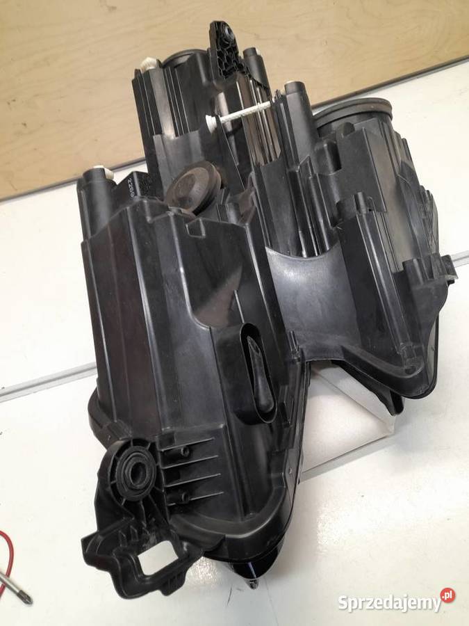 SKODA KODIAQ LAMPA ZWYKŁALED PRZEDNIA PRAWA