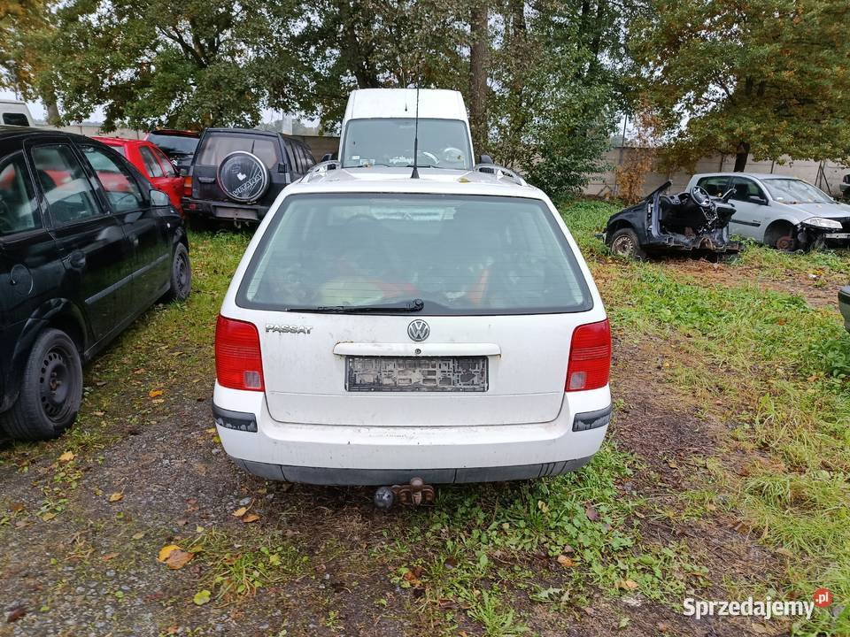 Volkswagen Passat Kombi 18 92 kw 1998 r dawca Samochody na części Szklarka Myślniewska sprzedam