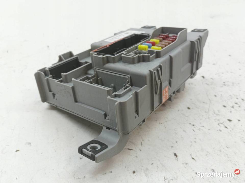 SKRZYNKA BSI 00519383550 Fiat Doblo II 2009 osobowe sprzedam