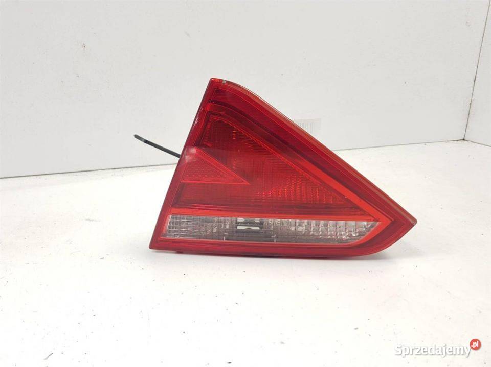 LAMPA W KLAPE PRAWA 8T0945094 AUDI A5 Lipno
