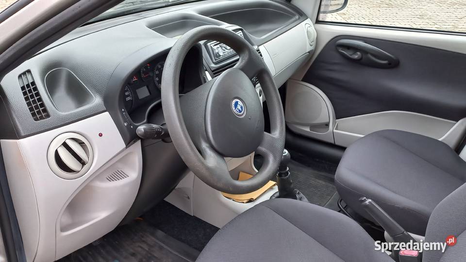 Fiat Punto II FL Dynamic 12 16V moc 80 2004 5 dr Kutno