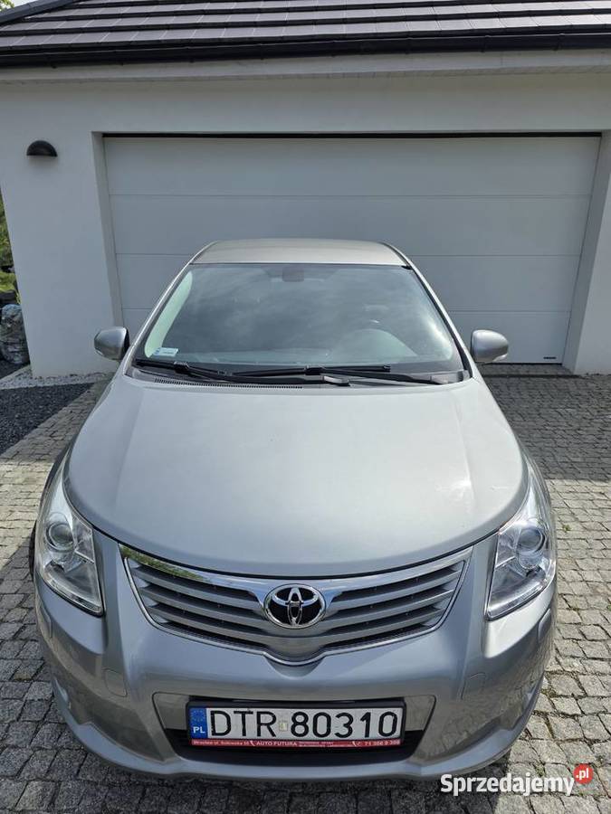 Toyota Avensis 18 SOL Plus produkcji 2009 121600km